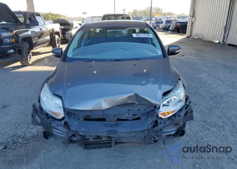 2013 Ford Focus Se z USA, uszkodzony, nr VIN 1FADP3F27DL315038